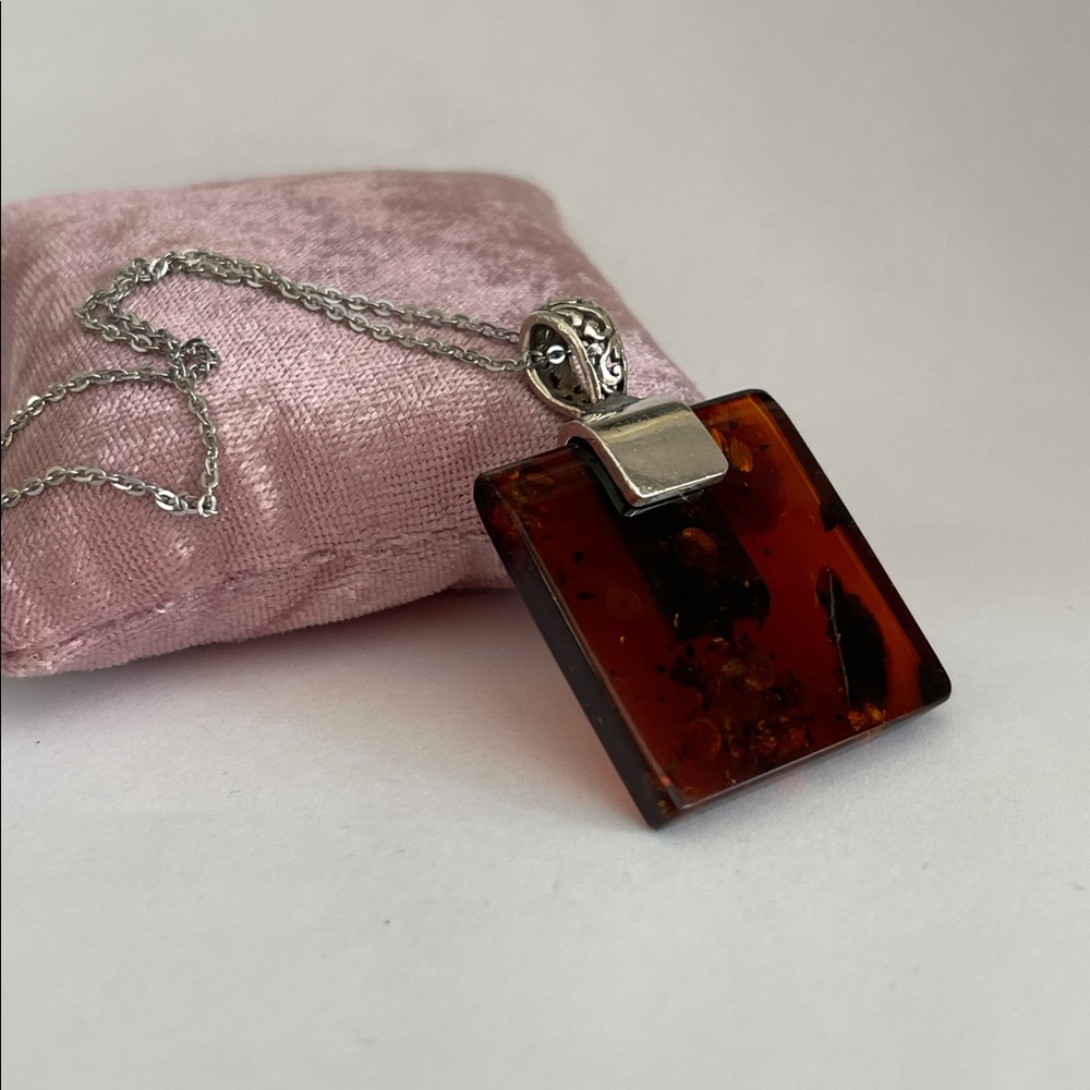 Natural cherry brown amber sterling artisan made pendant - Picture 4 of 16